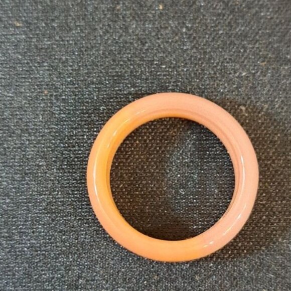 Peach-Colored Jade Band Ring Size 7 - Picture 2 of 5